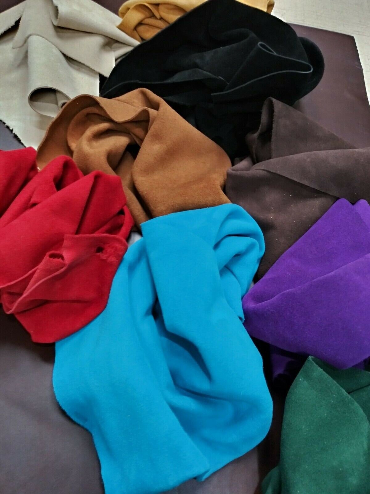 ELW 2-4 oz (1.2-1.8mm) Scrap Suede Leather Cowhide for Crafts/Tooling/Workshop Assorted Colors & Sizes Main image