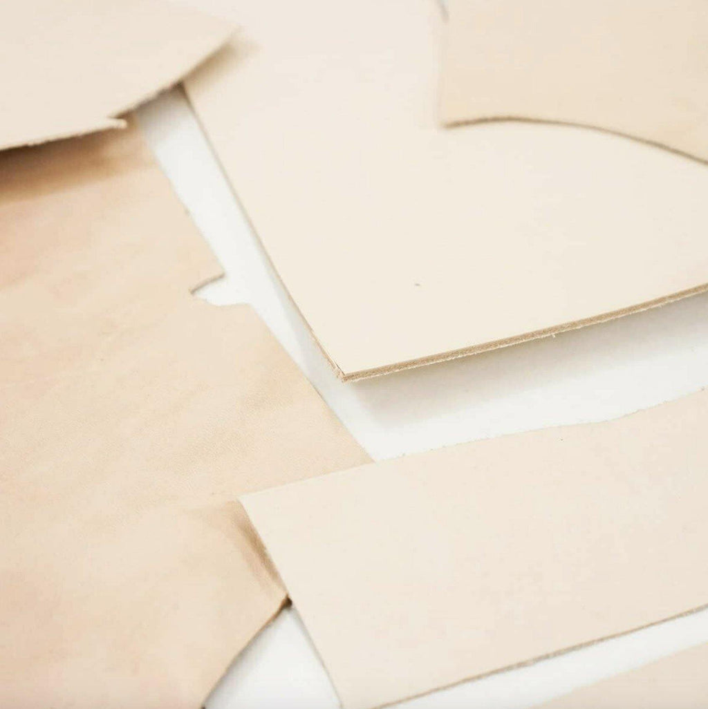 ELW 2 LB Vegetable Tan Tooling Natural Cowhide Leather Scraps Lightweight 3-6 oz. (1-2.4mm) Mixed Bag, Thick Tooling Leather, Leathercraft, Crafting Leather!